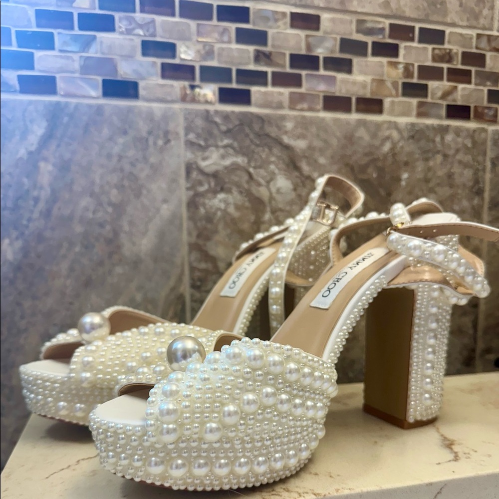 ✨Pearl block heels✨